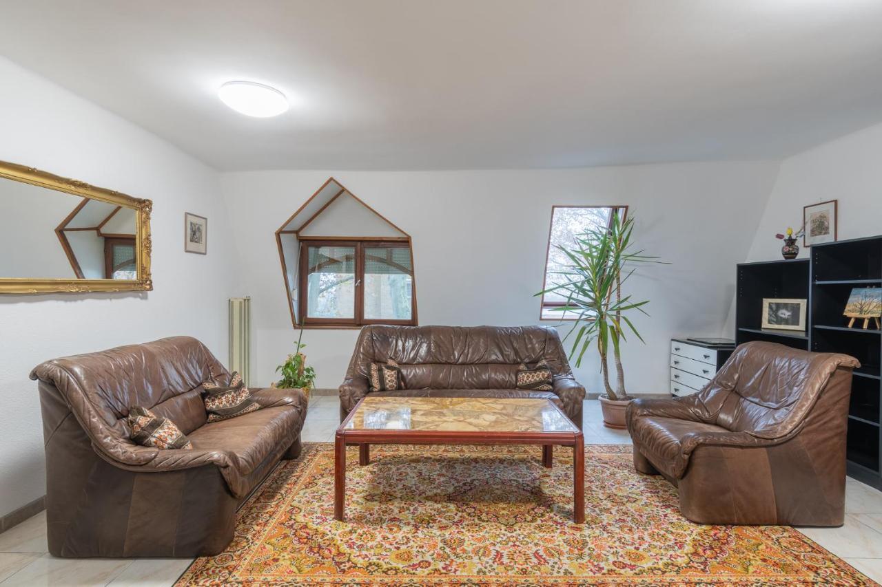 Delanta Panzio Bed & Breakfast Pecs Exterior photo