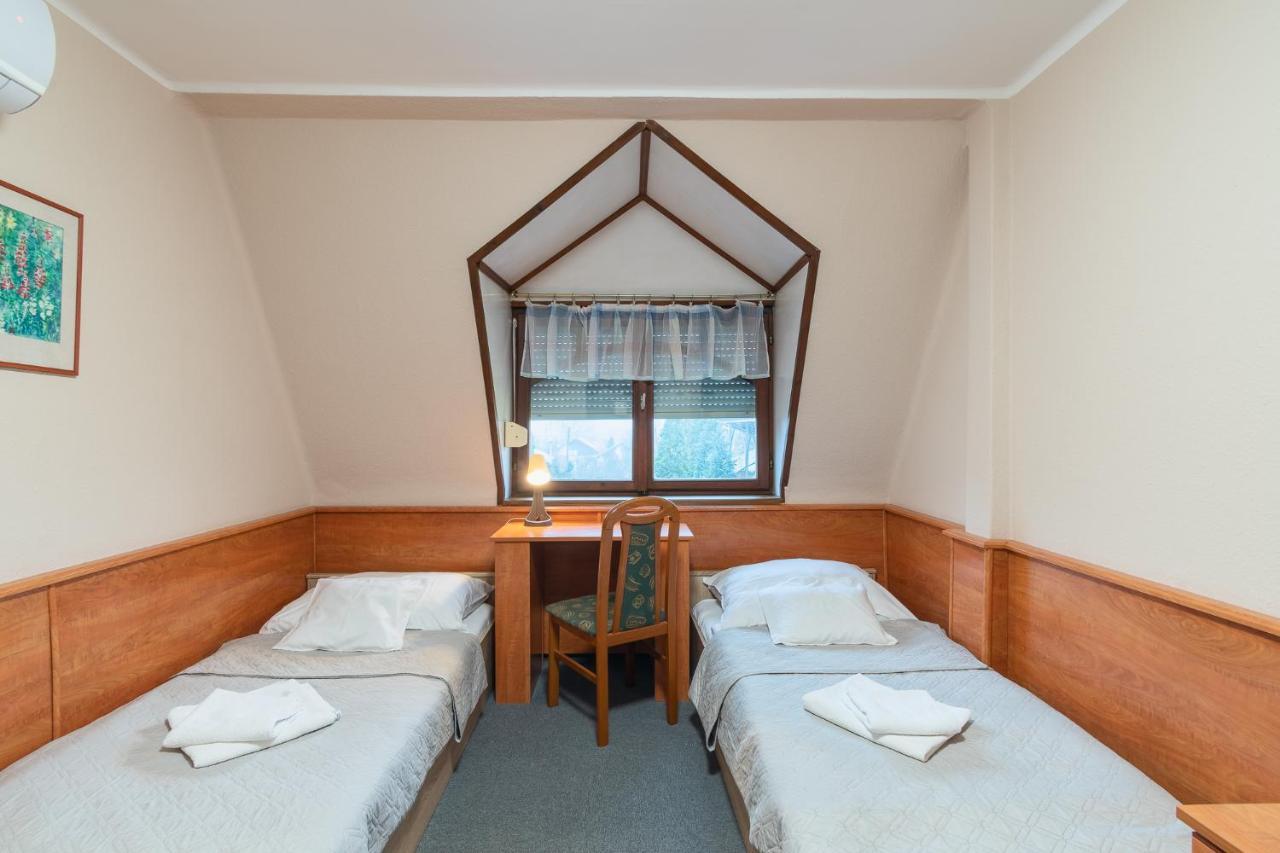 Delanta Panzio Bed & Breakfast Pecs Exterior photo