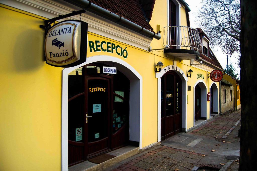Delanta Panzio Bed & Breakfast Pecs Exterior photo
