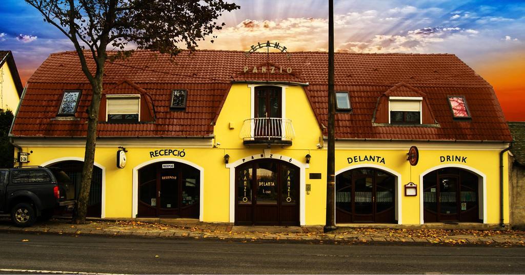 Delanta Panzio Bed & Breakfast Pecs Exterior photo